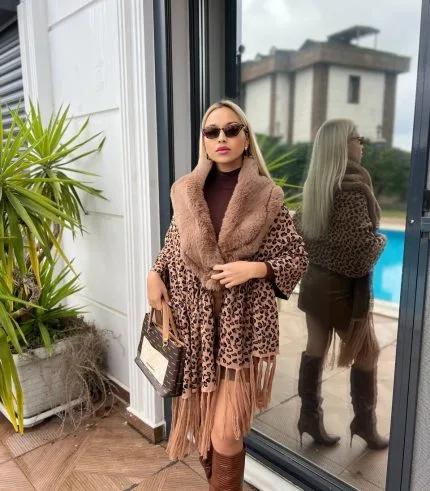 leopar desenli kürklü şal