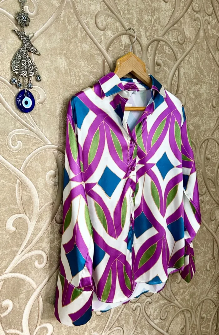 Renkli desenli saten kadın gömlek, yeni sezon şık model