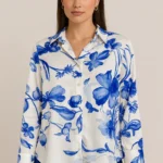 Çiçek desenli saten kadın gömlek – modern ve şık tasarım