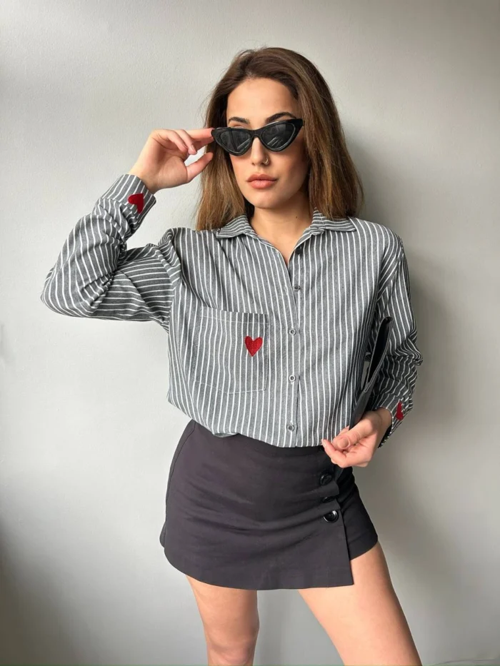 kalp-nakisli-oversize-gomlek8 kalp nakışlı gömlek detay
